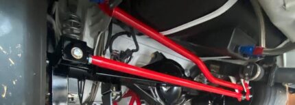 Panhard bar upper brace