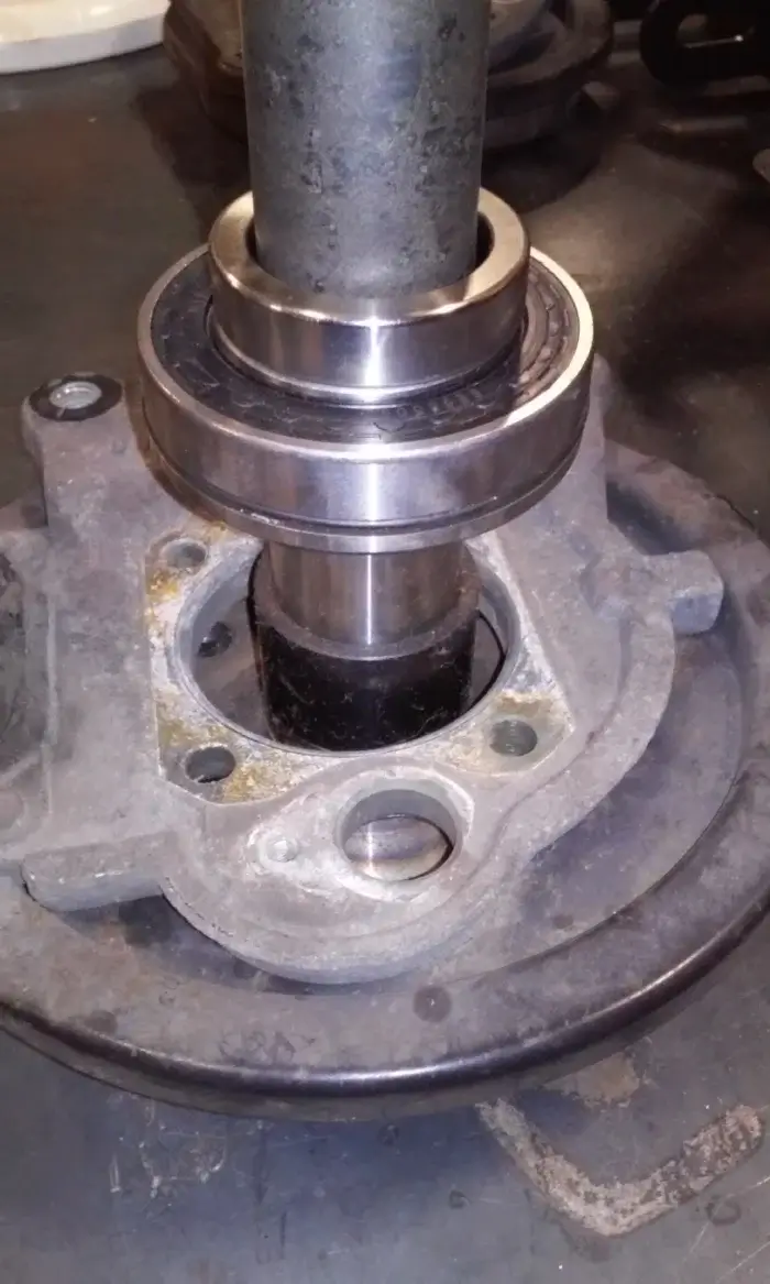 O ring closest axle flange